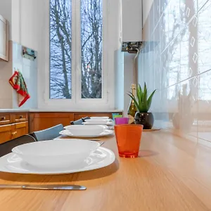 https://viale-monza-metro-sotto-casa.italymilanhotels.net